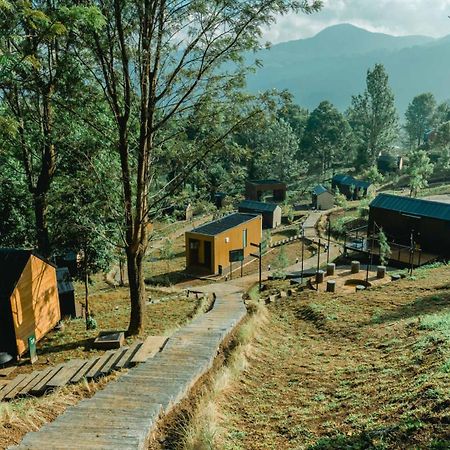 Bobocabin Gunung Mas, Puncak Otel Tagalbato Dış mekan fotoğraf